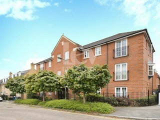 Beautiful 2 double bedroom Flat for rent in Mill Hill